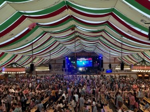 Voice-Acoustic beschallt Festzelt beim Stuttgarter Frühlingsfest