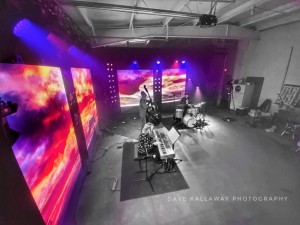Corona: JEM Productions calls on Chauvet for Sara Rifleman Trio livestream