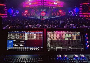 Arf & Yes runs 148 universe show for Juhuasuan with ChamSys MagicQ MQ500 Stadium