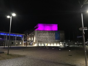 Anolis Divine beleuchten Bühnenturm der Stadthalle Tuttlingen