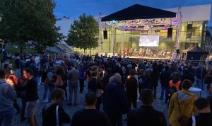 Tausende singen zum Tag der Deutschen Einheit