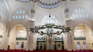 Sharjah Grand Mosque produziert mit Broadcast Solutions ME und Ross Video