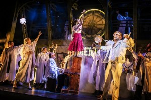 ‘Amélie the Musical’ lit with Robe T1 Profiles