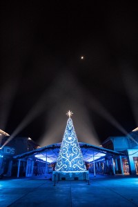 Corona: Elation IP-rated lighting for California Bayside’s outdoor Christmas village and light show