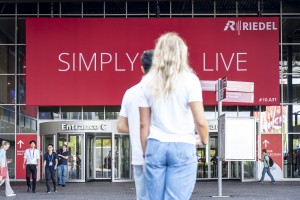 Riedel übernimmt SimplyLive