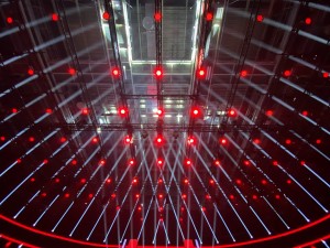 150 GLP-Scheinwerfer beleuchten „Das Duell um die Welt“