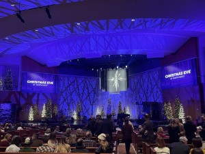 Vari-Lite VL1600 Profile adds textures and effects at church in Dallas