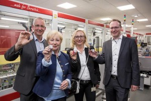 Harting Applied Technologies stellt Produktionsanlage für Bernstein AG her