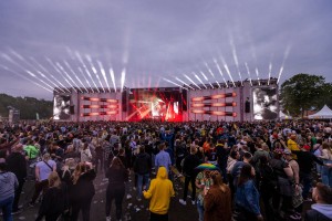 Cameo Otos H5 feiert Festival-Premiere bei „Tante Mia Tanzt“
