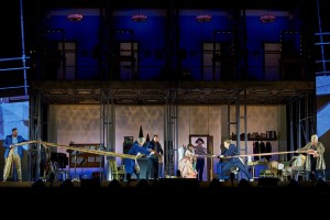 Corona: San Francisco Opera stages ‘The Barber of Seville’ outdoors with Ayrton Perseo-S fixtures