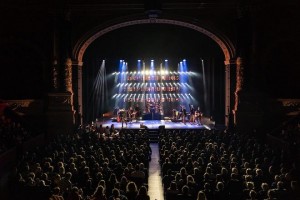 Martijn Steman and Chauvet create looks for Jan Smit tour