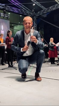Tausende singen zum Tag der Deutschen Einheit