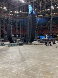 Solotech fields 23 hangs of Martin Audio’s MLA/Wavefront Precision for Stereophonics