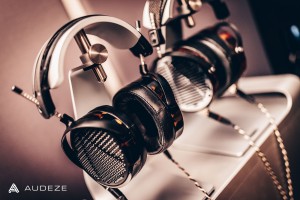 Audeze präsentiert magnetostatischen Kopfhörer LCD-5