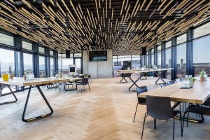 Bora nutzt RCF-Systeme in neuem Bürogebäude