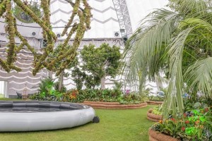 Unusual Rigging, Inflate und Eurotruss installieren Replik von Paxtons Wintergarten