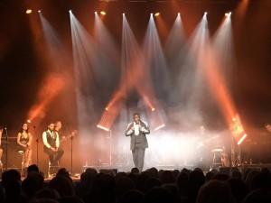 Chauvet fixtures selected for Luther Vandross tribute tour