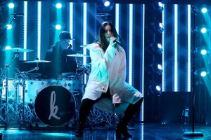Elation fixtures used for Kiiara’s performance on The Tonight Show Starring Jimmy Fallon